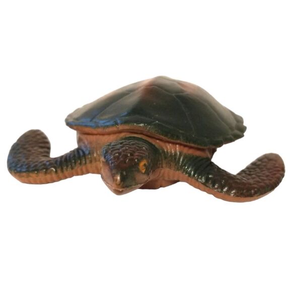 Realistic Sea Turtle Figure Diorama Shadow Box Cake Topper Aquatic Plastic Toy - Picture 9 of 16